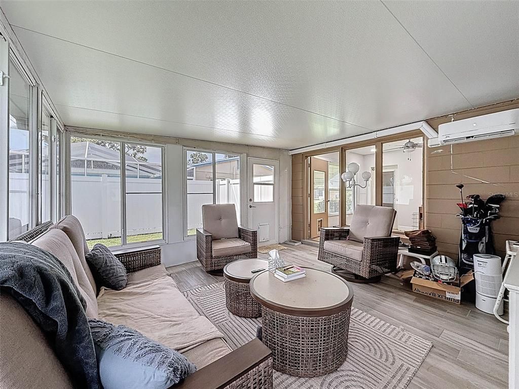 Interior, Living room, Sun Room, Wood Texture Flooring