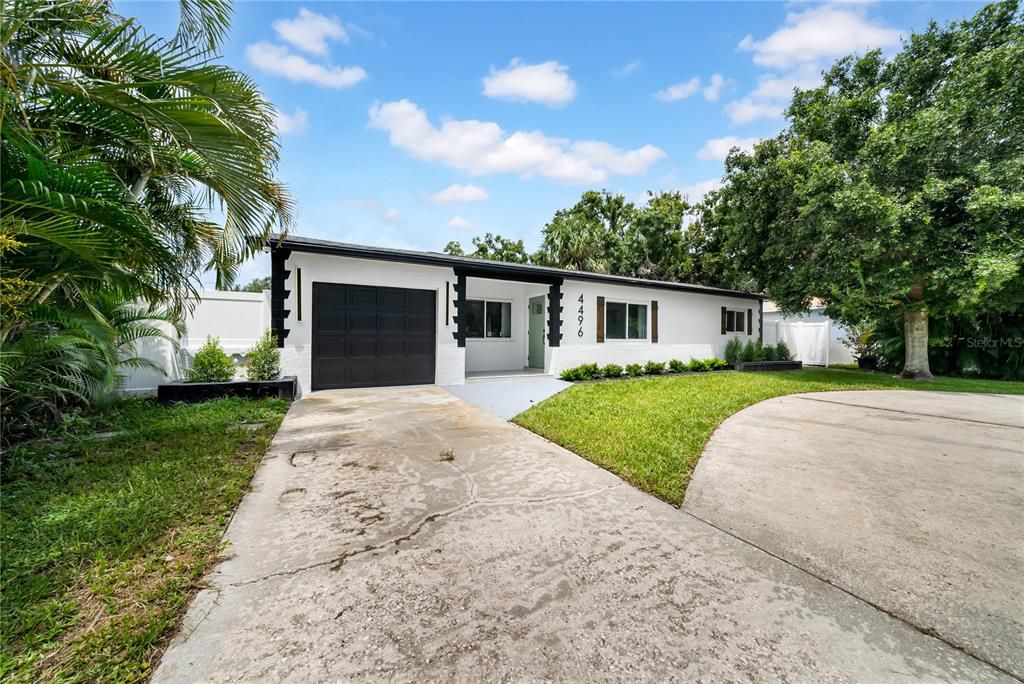 Attached, Backyard, Exterior, Facade, Ranch