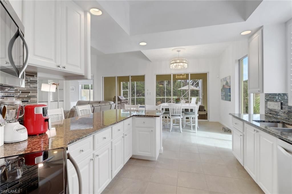 Chandelier, Dining room, Interior, Kitchen, Recessed Lighting
