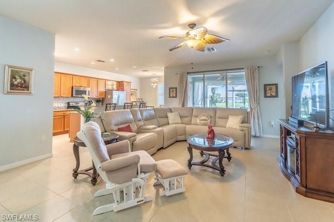 Interior, Kitchen, Living room, Recessed Lighting, Stainless Steel Appliances