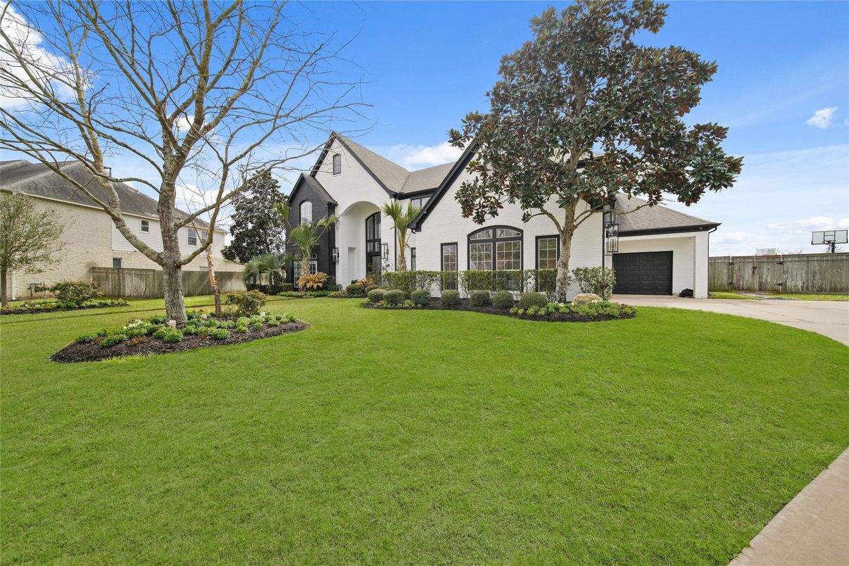 Attached, Backyard, Exterior, Facade, French Provincial