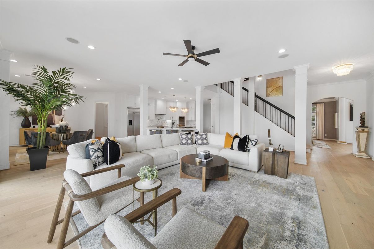 Dining room, Interior, Kitchen, Living room, Pendant Lights, Recessed Lighting, Wood Texture Flooring
