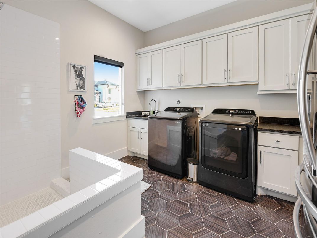 Interior, Washer
