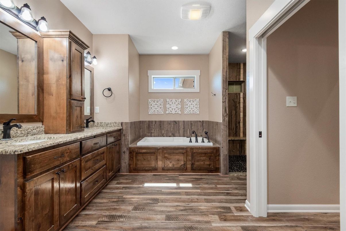 Bathroom, Interior, Recessed Lighting, Wood Texture Flooring