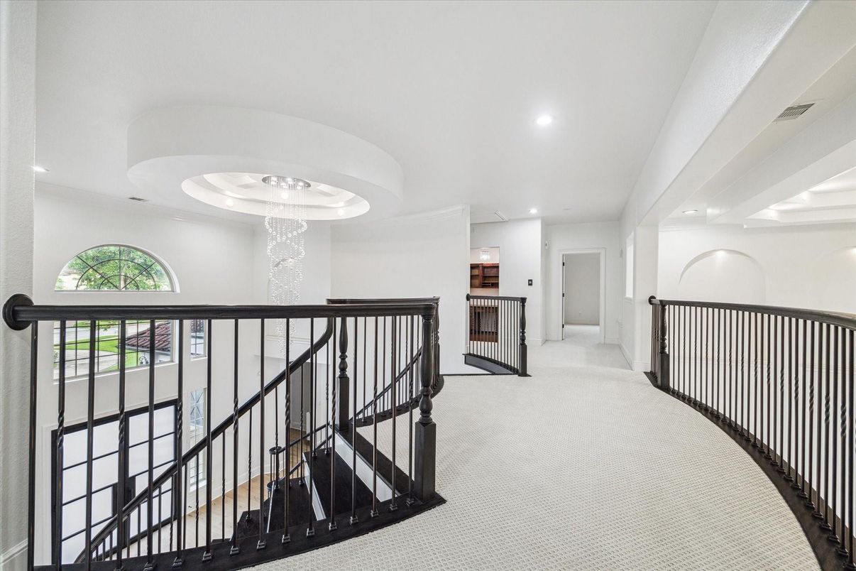Chandelier, Interior, Recessed Lighting