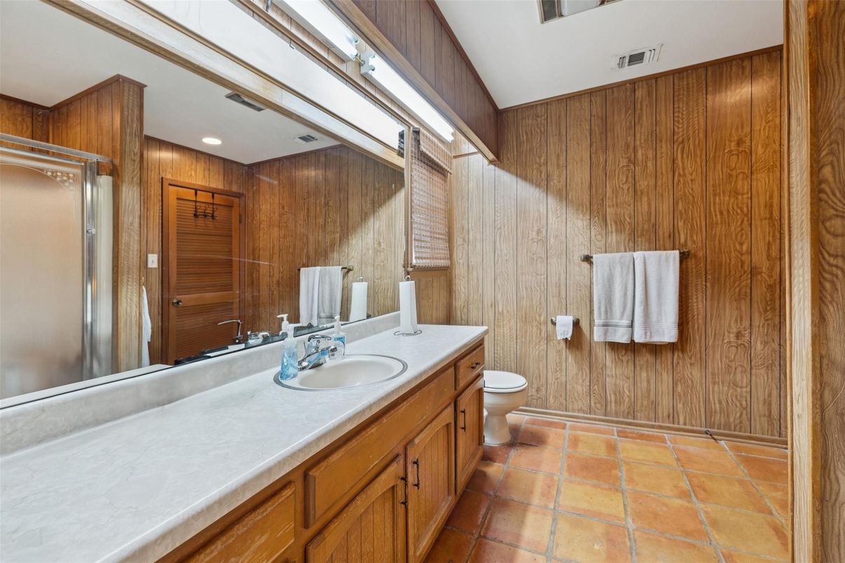 Bathroom, Interior, Recessed Lighting, Wooden Walls