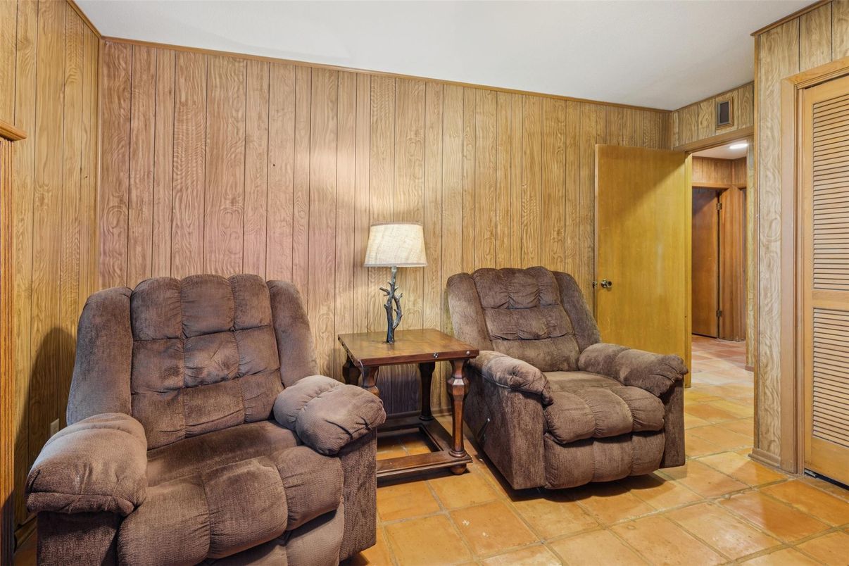 Interior, Wooden Walls