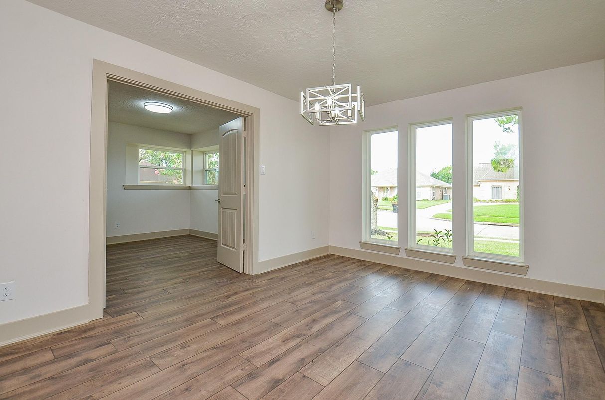 Empty room, Interior, Pendant Lights, Wood Texture Flooring