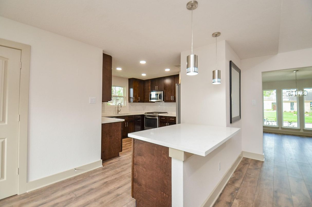 Interior, Kitchen, Pendant Lights, Recessed Lighting, Wood Texture Flooring