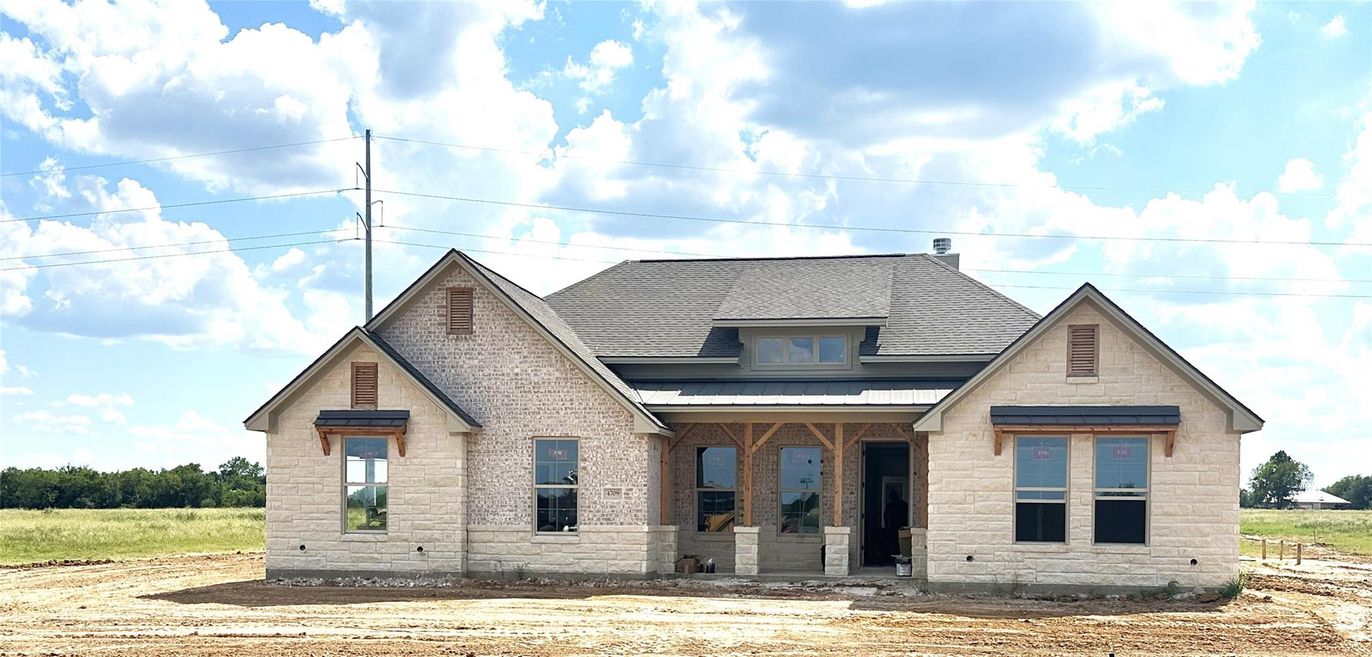Exterior, Facade, Brick Facade, Brick Traditional