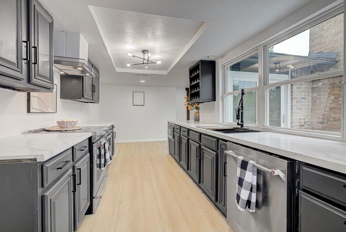Interior, Kitchen, Recessed Lighting, Wood Texture Flooring