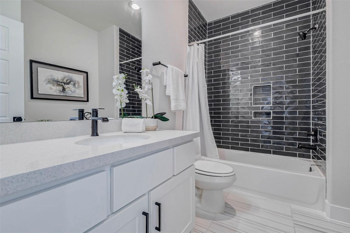 Bathroom, Interior, Recessed Lighting