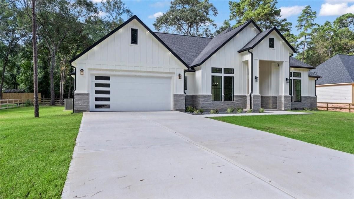 Attached, Backyard, Exterior, Facade, Farmhouse
