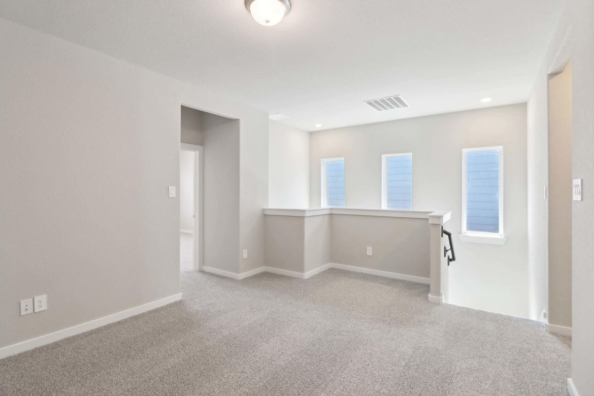 Empty room, Interior, Recessed Lighting