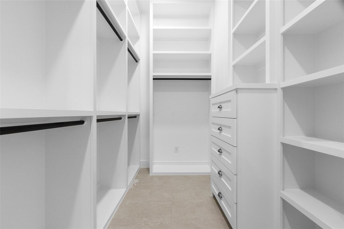 Interior, Walk-in Closets