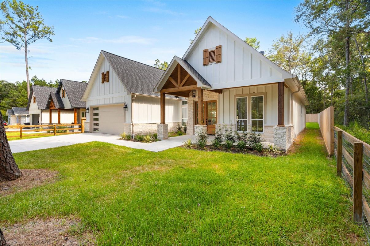 Attached, Backyard, Exterior, Facade, Farmhouse