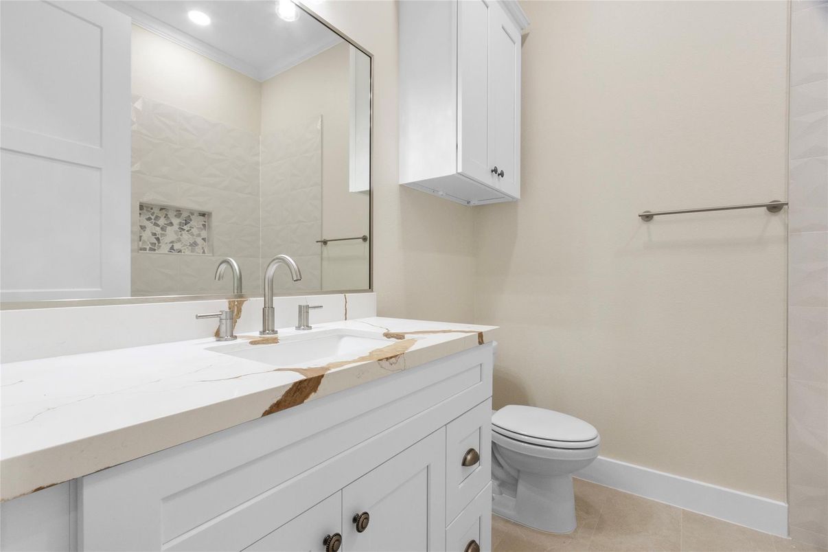 Bathroom, Interior, Recessed Lighting
