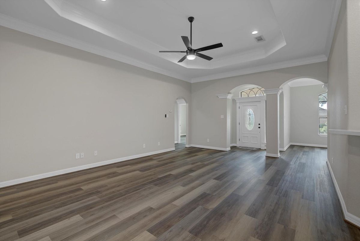Empty room, Interior, Recessed Lighting, Wood Texture Flooring