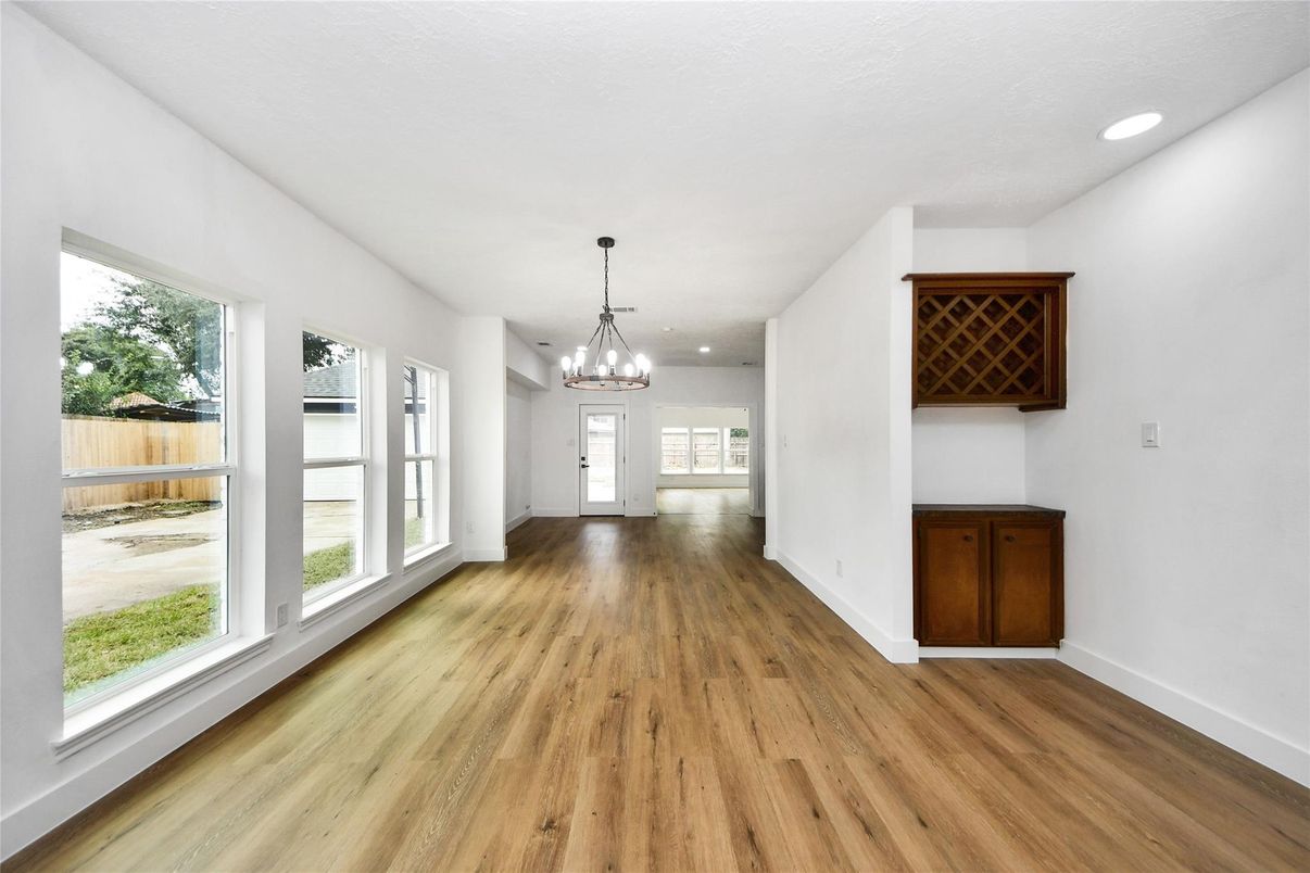Chandelier, Empty room, Interior, Pendant Lights, Recessed Lighting, Wood Texture Flooring