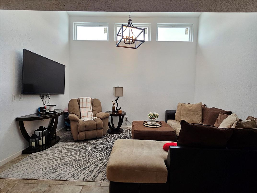Interior, Living room, Pendant Lights