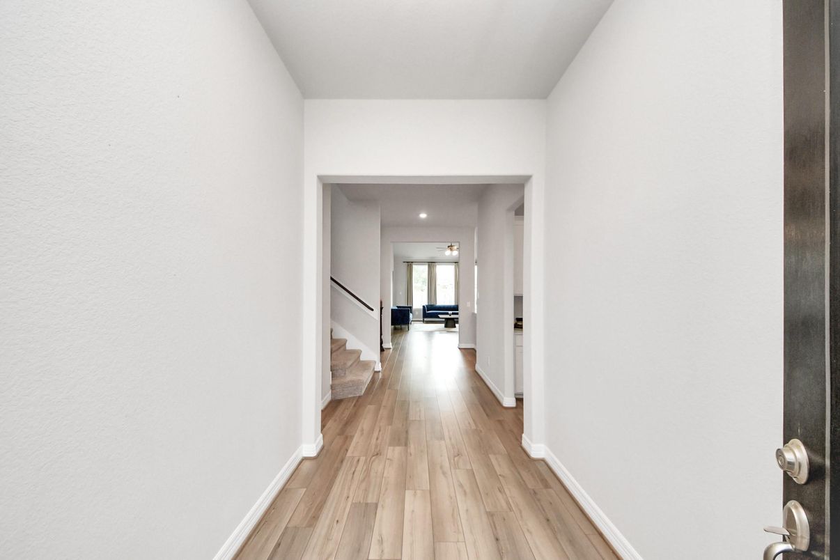 Interior, Recessed Lighting, Wood Texture Flooring