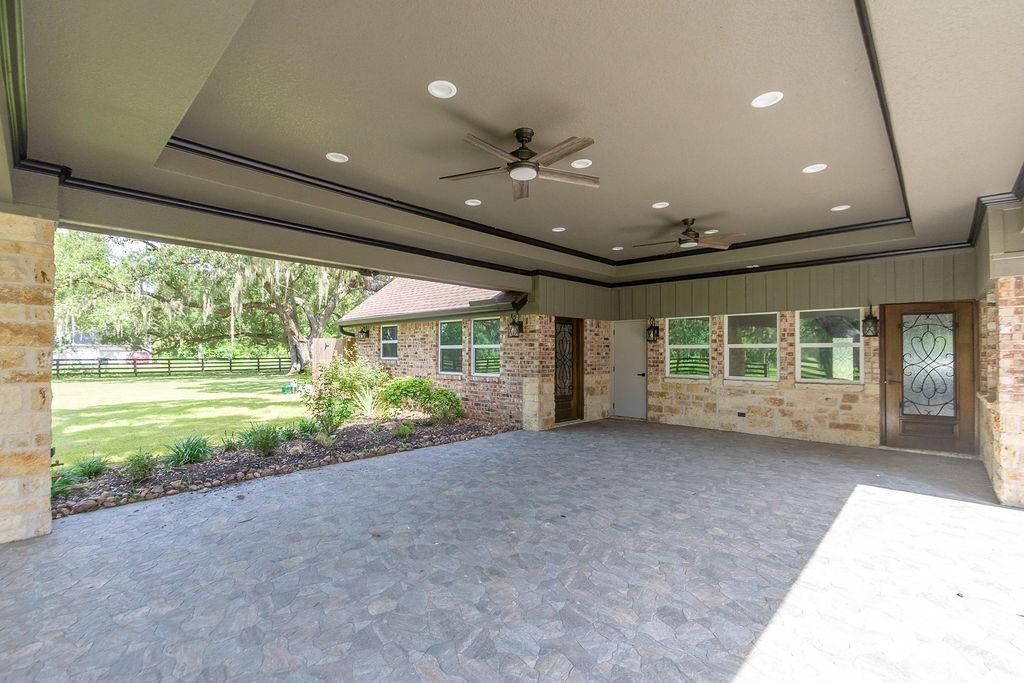 Exterior, Recessed Lighting