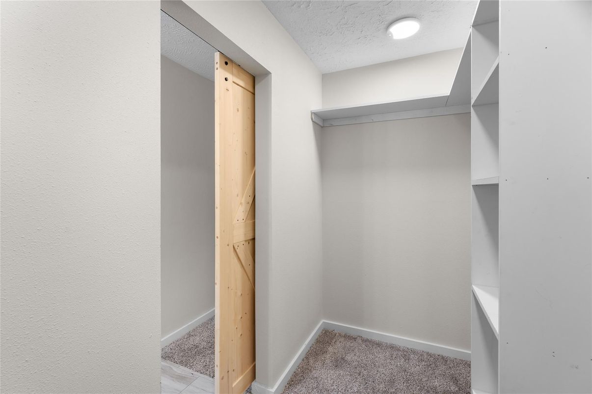 Interior, Recessed Lighting, Walk-in Closets