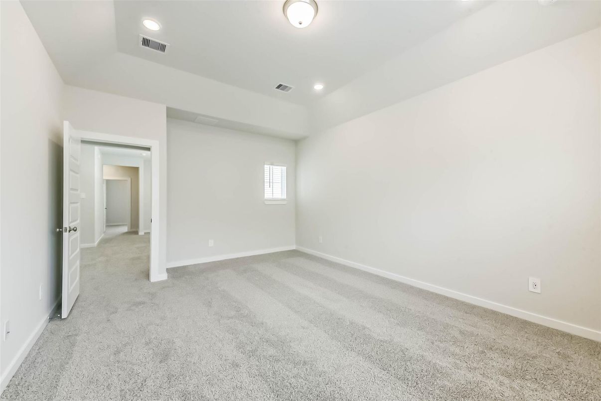 Empty room, Interior, Recessed Lighting