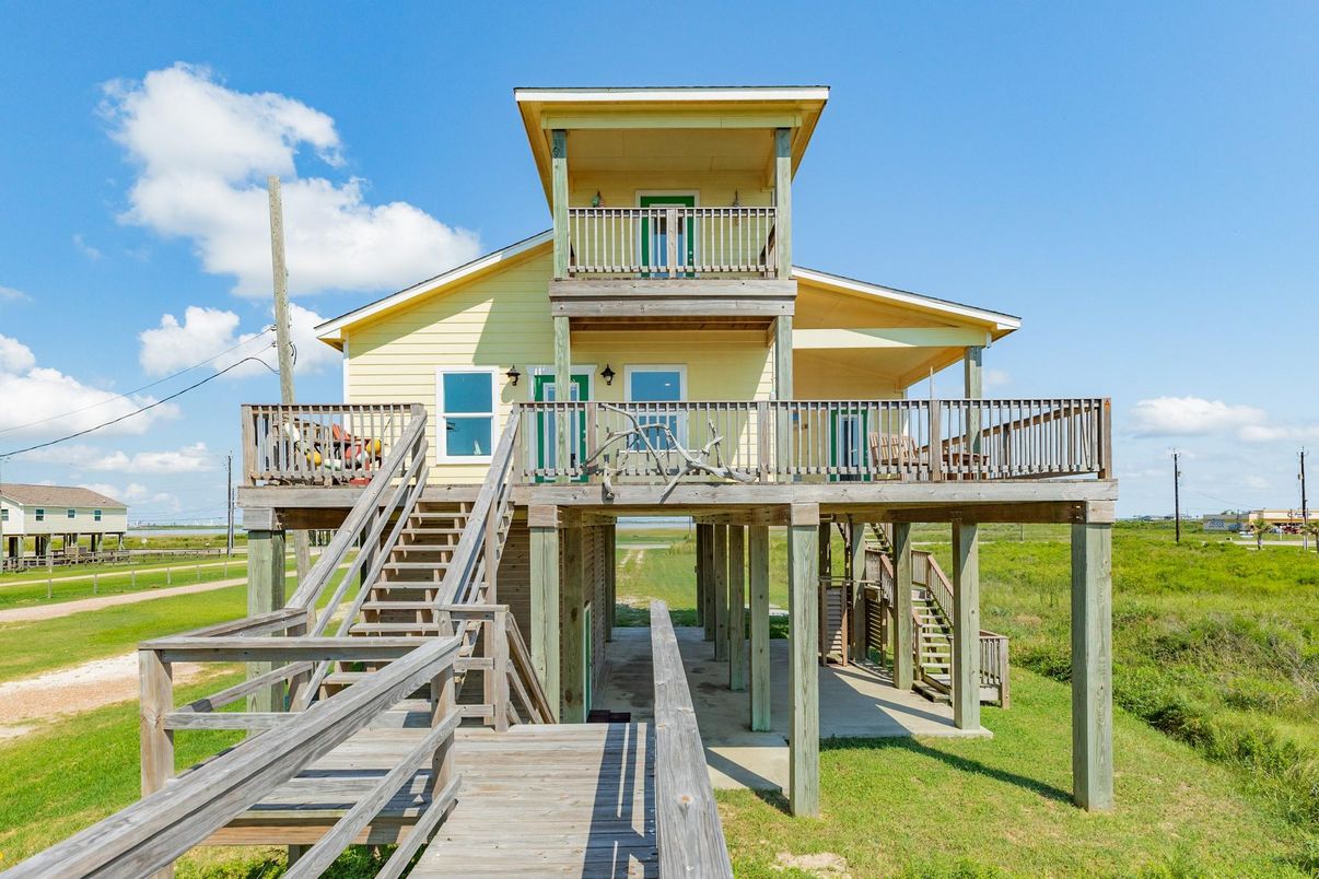 Backyard, Exterior, Facade, None
