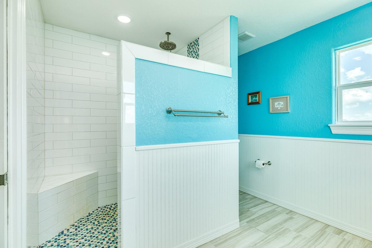 Bathroom, Interior, Recessed Lighting, Wood Texture Flooring
