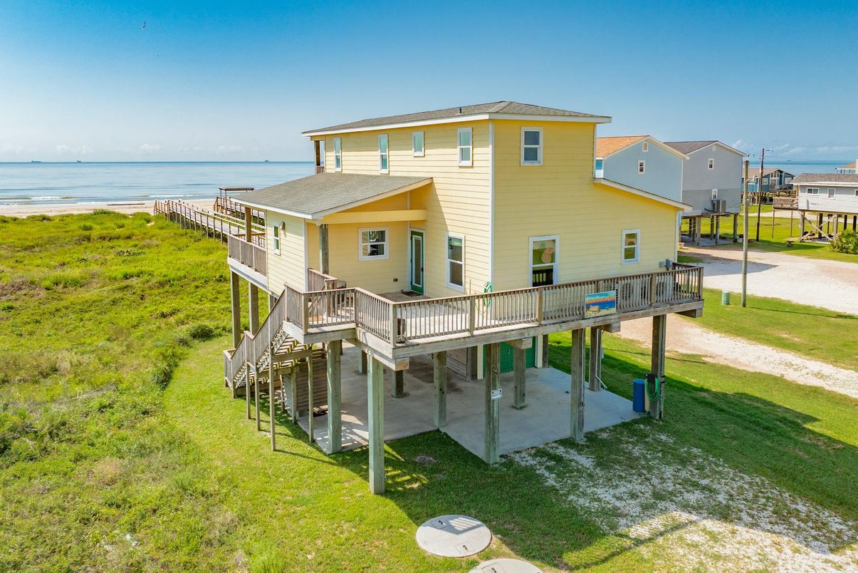 Backyard, Exterior, Water
