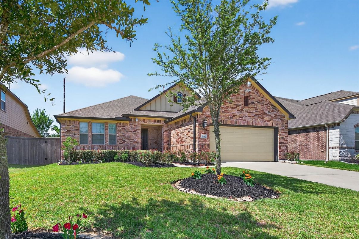 Attached, Exterior, Facade, Brick Facade, Brick Traditional
