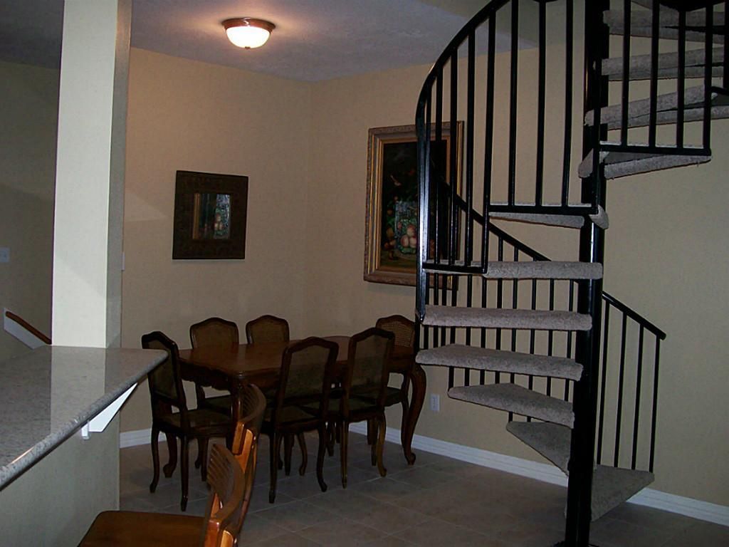 Dining room, Interior
