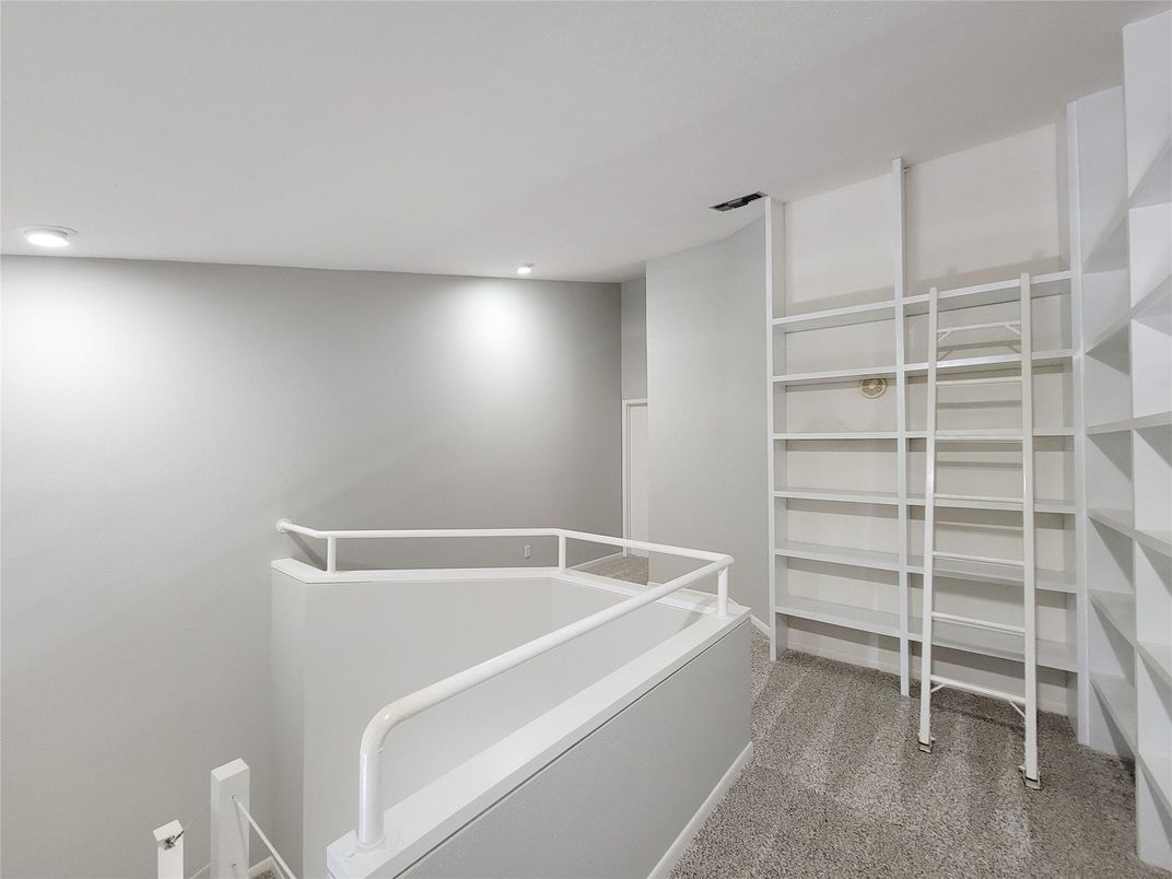 Interior, Recessed Lighting, Walk-in Closets