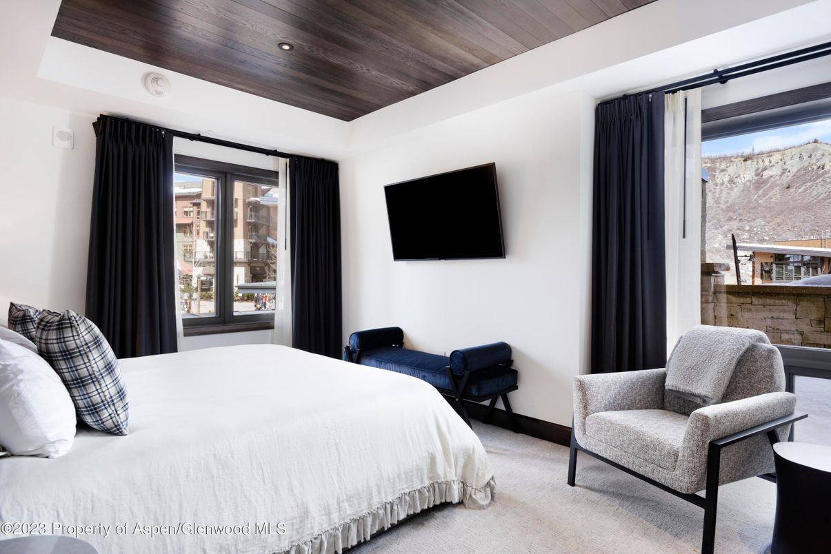 Bedroom, Interior, Recessed Lighting, Wooden Ceilings