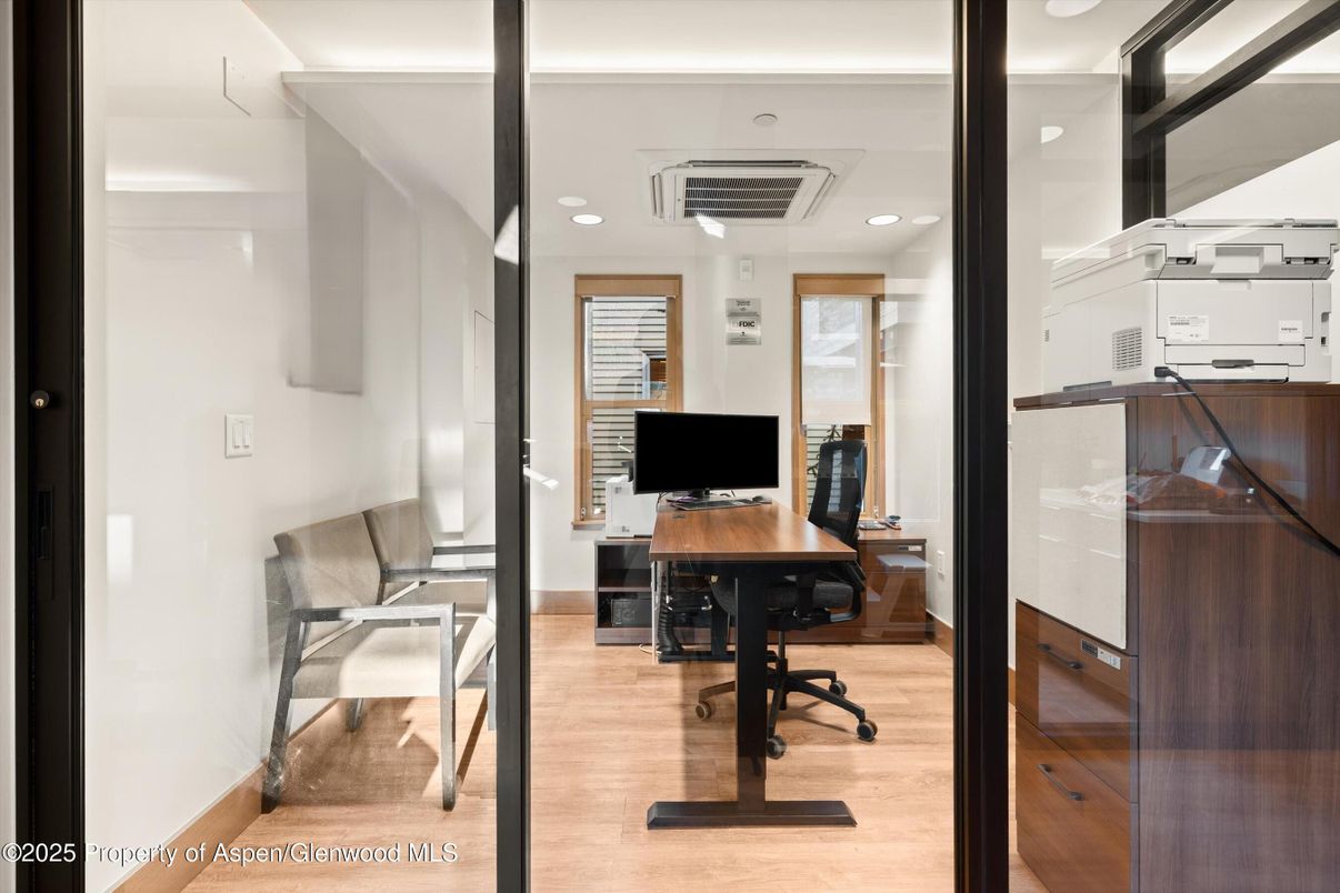 Home Office, Interior, Recessed Lighting, Wood Texture Flooring