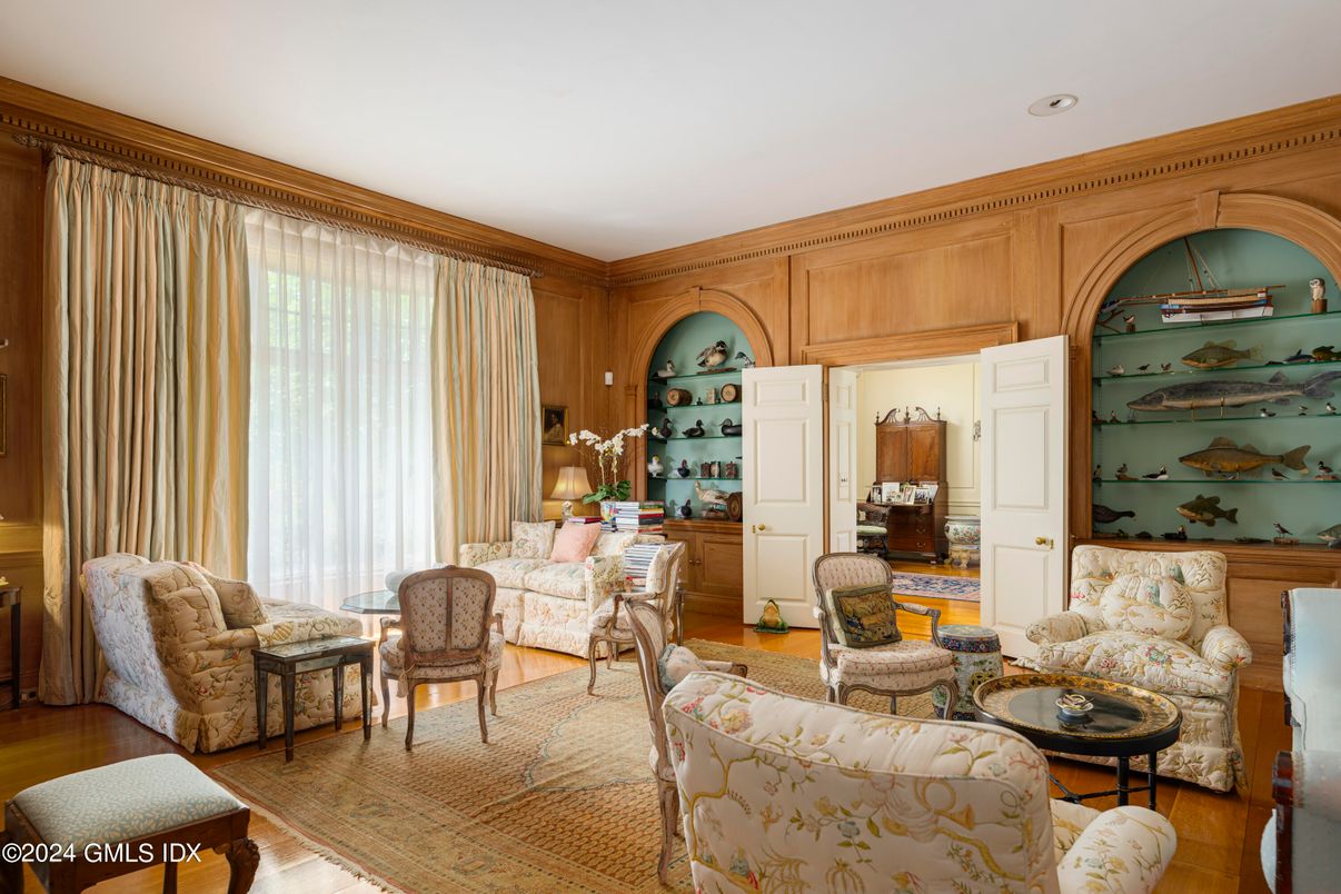 Interior, Living room, Recessed Lighting, Wood Texture Flooring, Wooden Walls