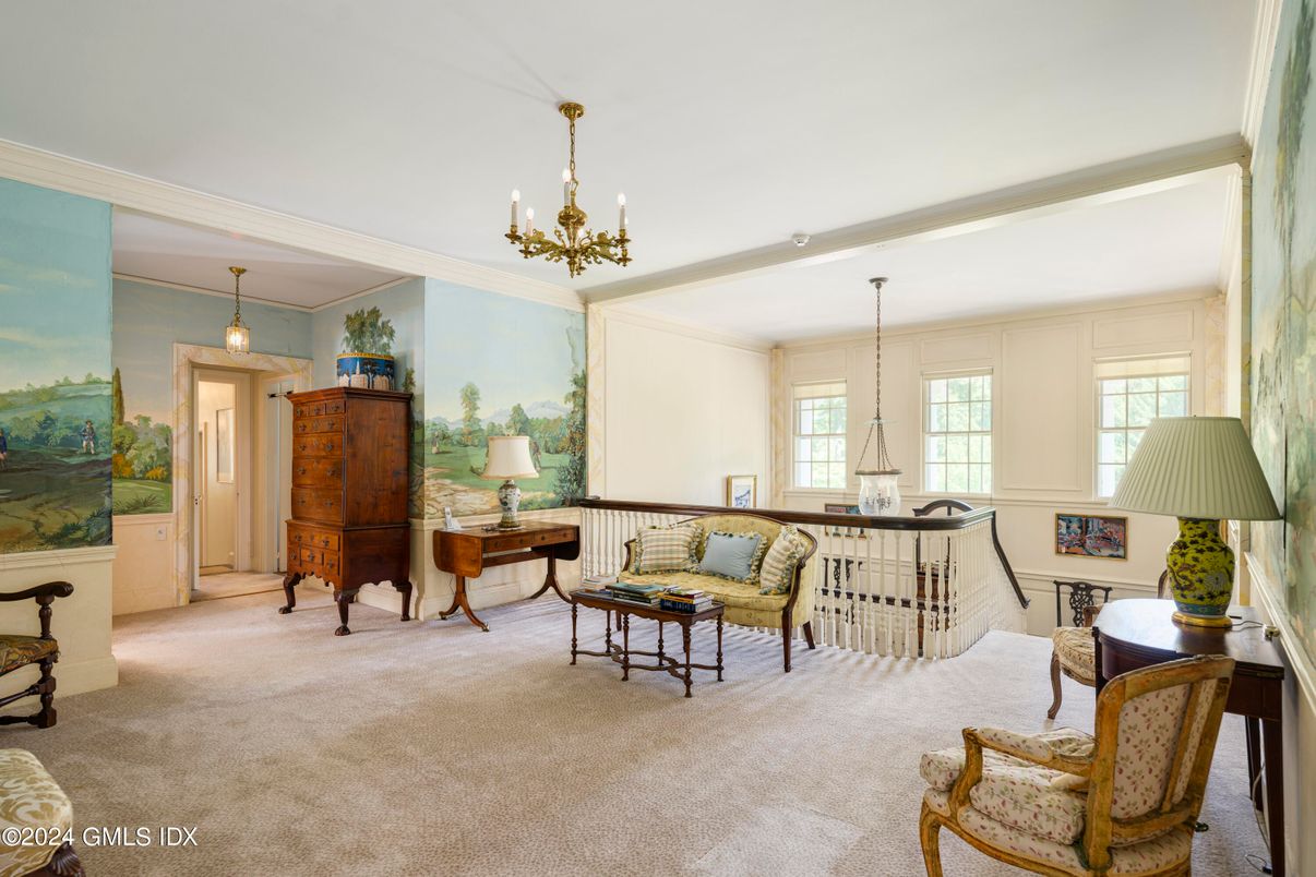 Chandelier, Interior, Living room, Pendant Lights