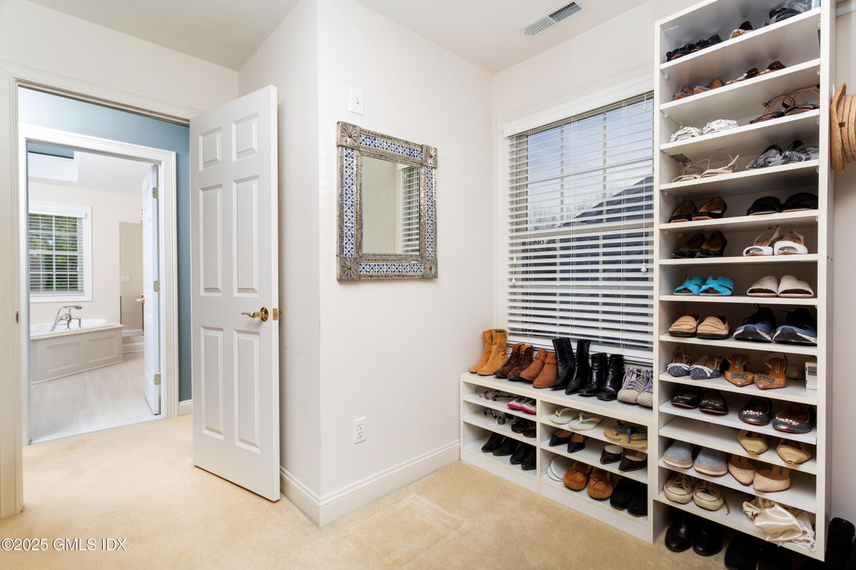 Interior, Walk-in Closets