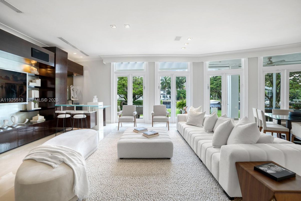 Dining room, Interior, Living room, Recessed Lighting