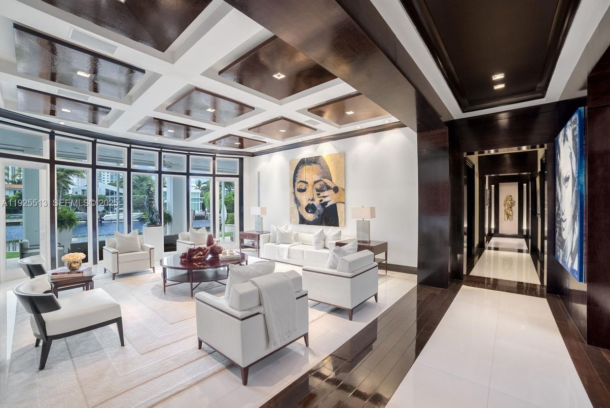 Interior, Living room, Recessed Lighting, Water