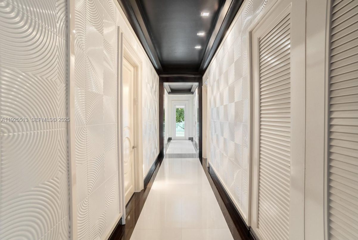 Interior, Recessed Lighting