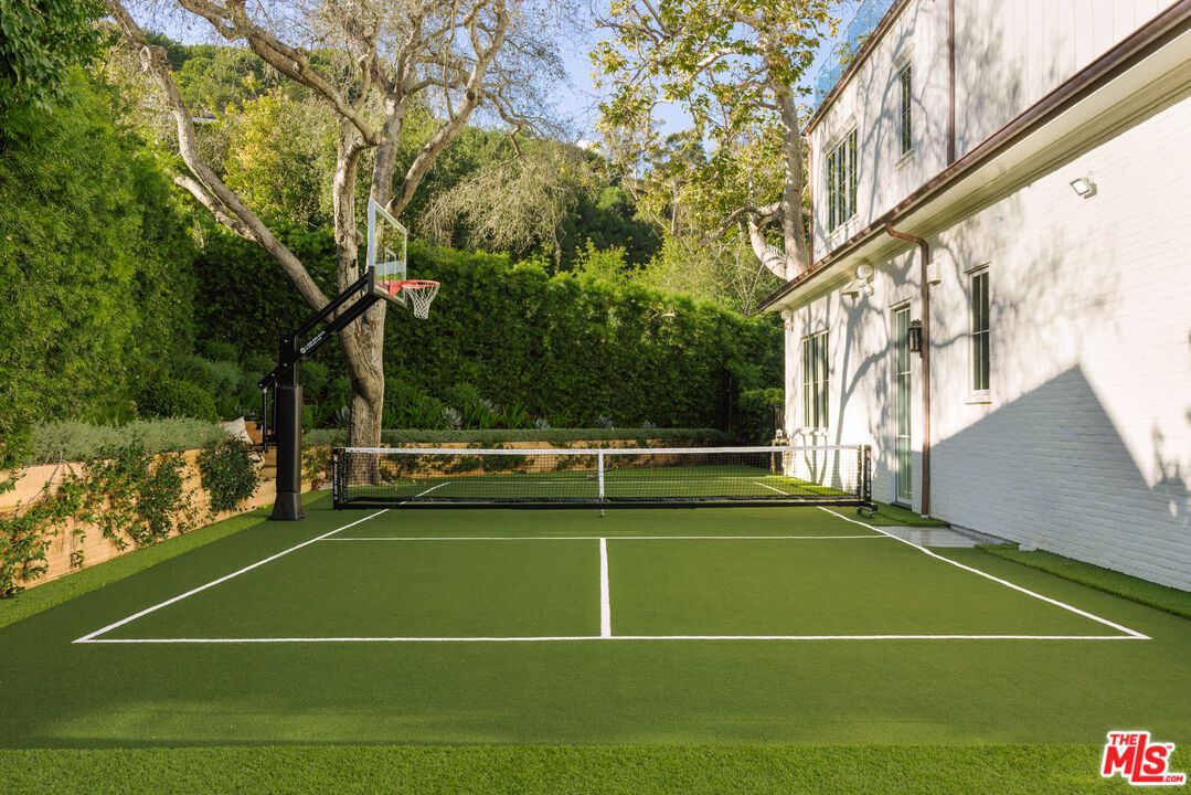 Exterior, Tennis Courts