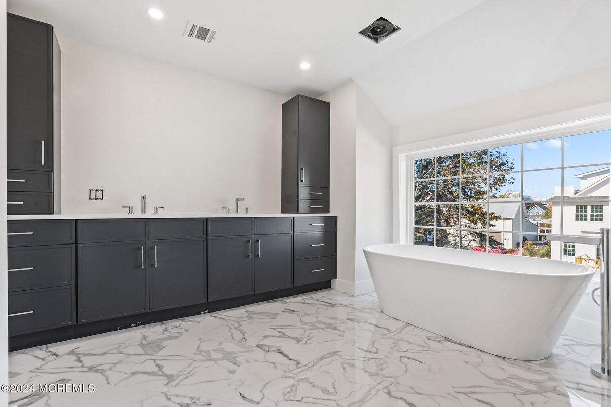 Bathroom, Dual Sink Vanities, Free Standing Baths, Interior, Marble, Recessed Lighting