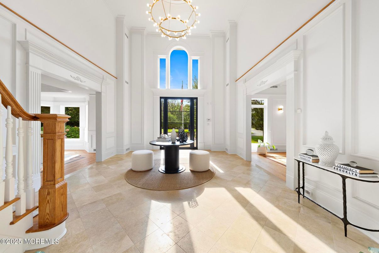 Chandelier, Interior, Pendant Lights