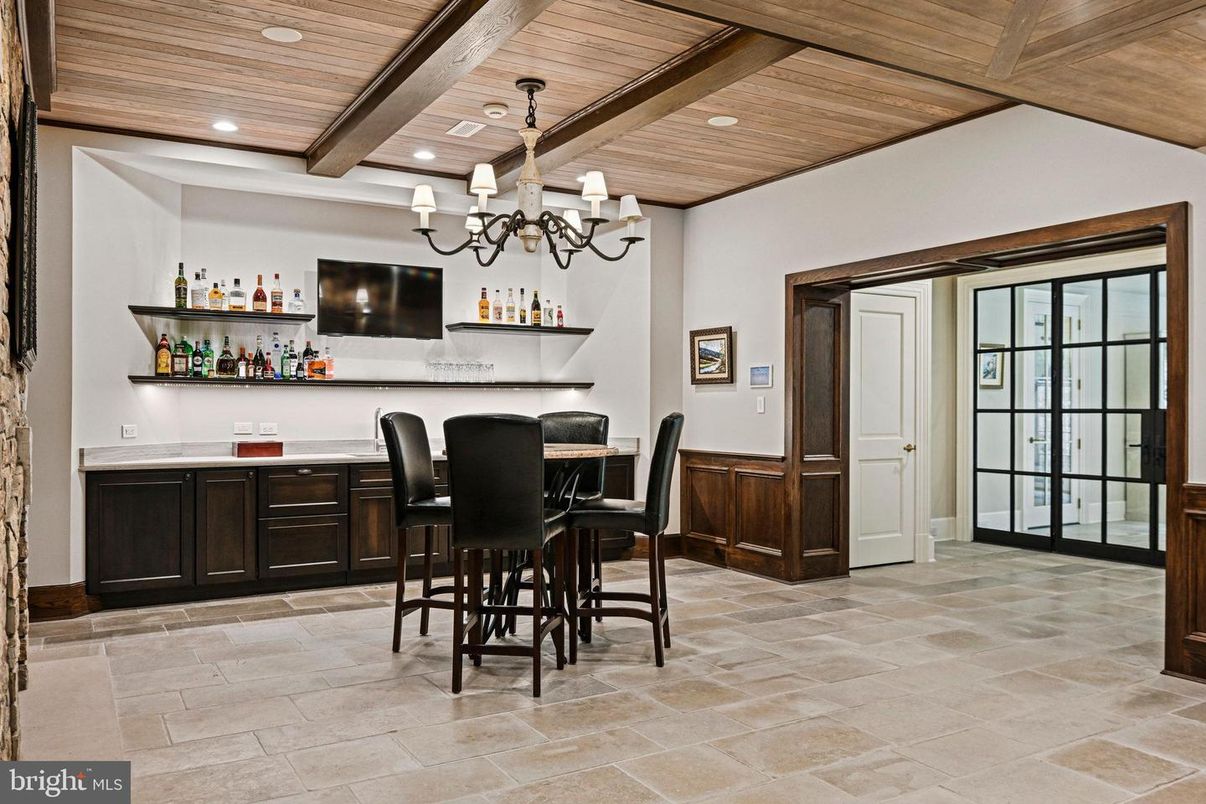 Chandelier, Dining room, Interior, Recessed Lighting, Wooden Beams, Wooden Ceilings