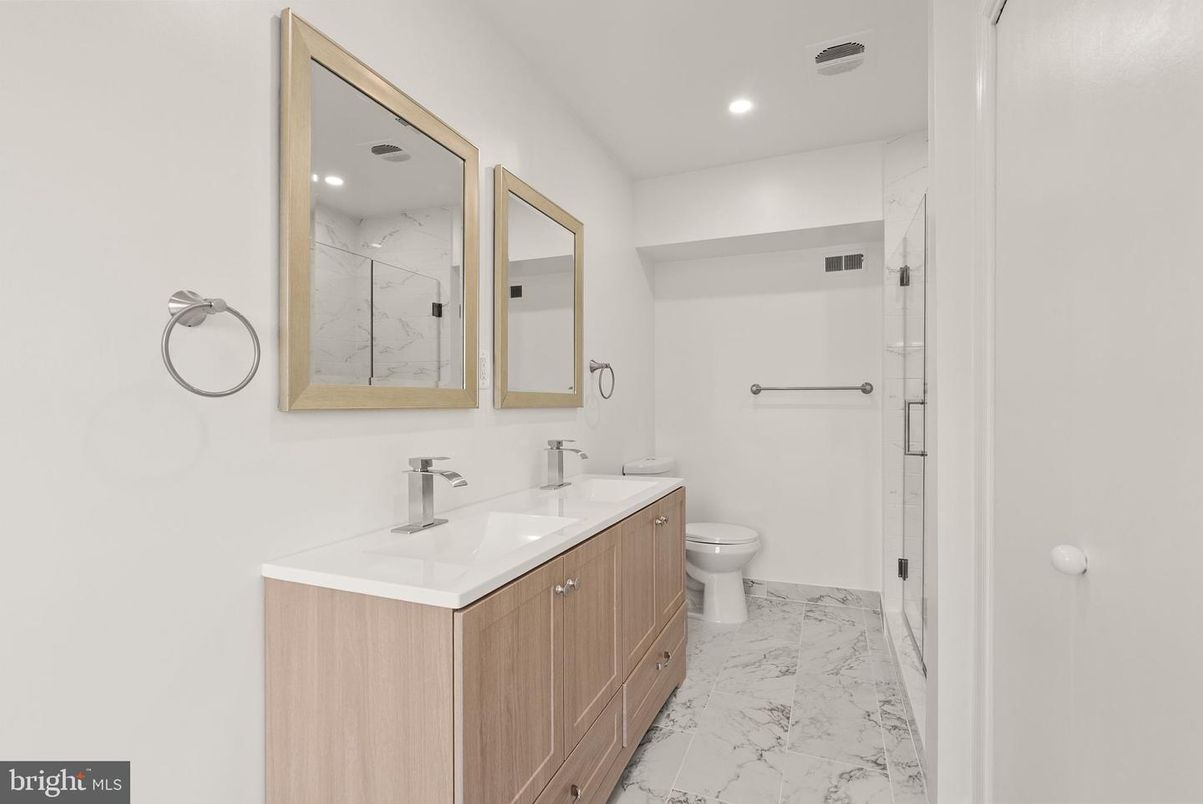 Bathroom, Dual Sink Vanities, Interior, Marble, Marble Walls, Recessed Lighting