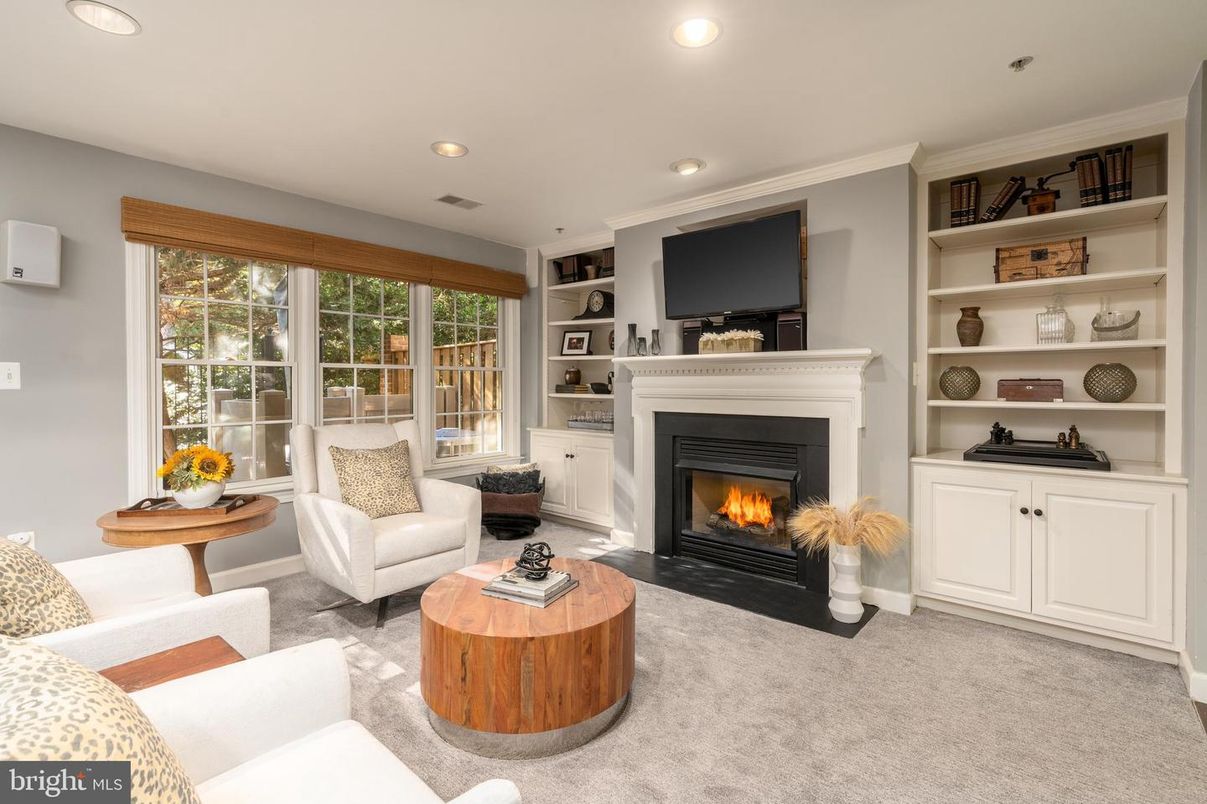 Fireplace, Interior, Living room, Recessed Lighting