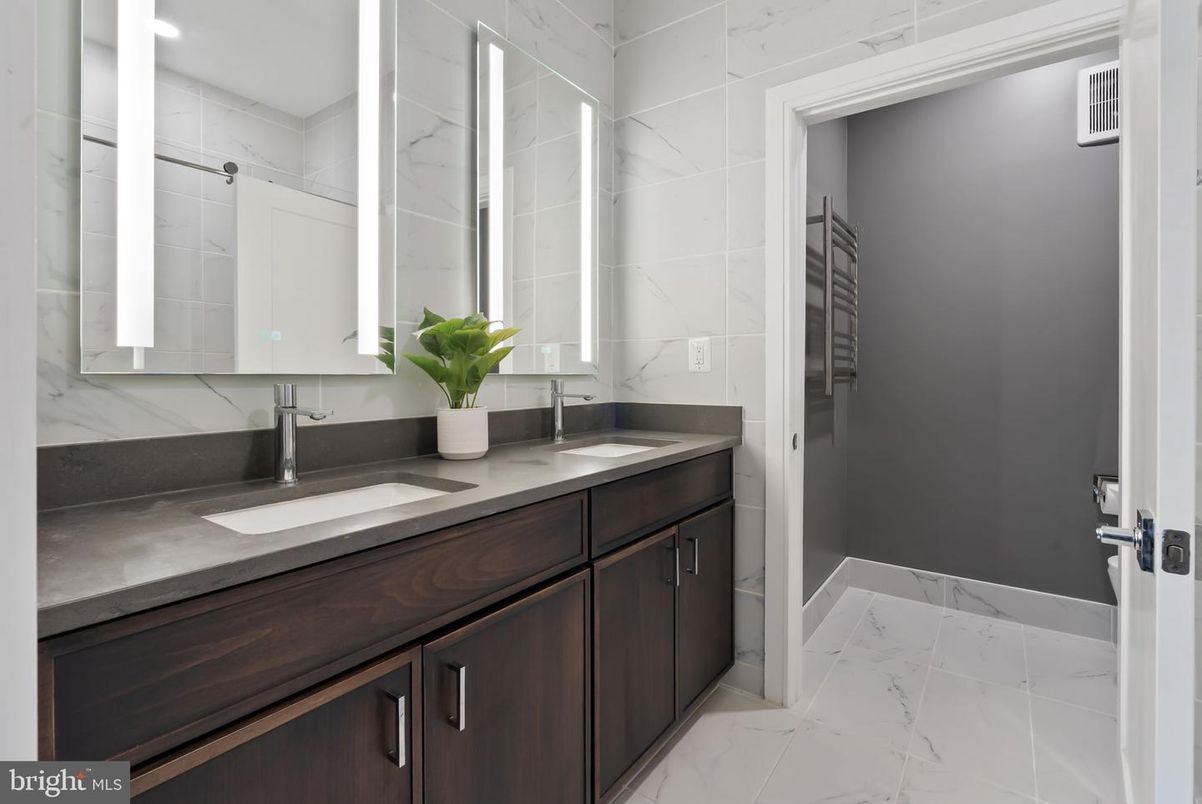 Bathroom, Dual Sink Vanities, Interior, Marble, Marble Walls, Recessed Lighting