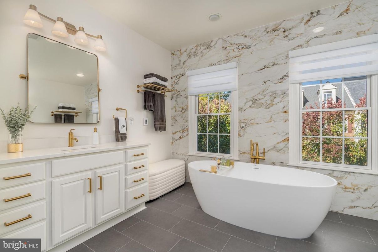 Bathroom, Free Standing Baths, Interior, Marble Walls, Recessed Lighting